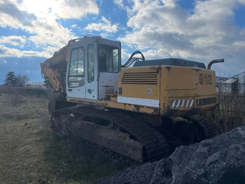 Багер Liebherr R 912, снимка 2 - Индустриална техника - 53573112