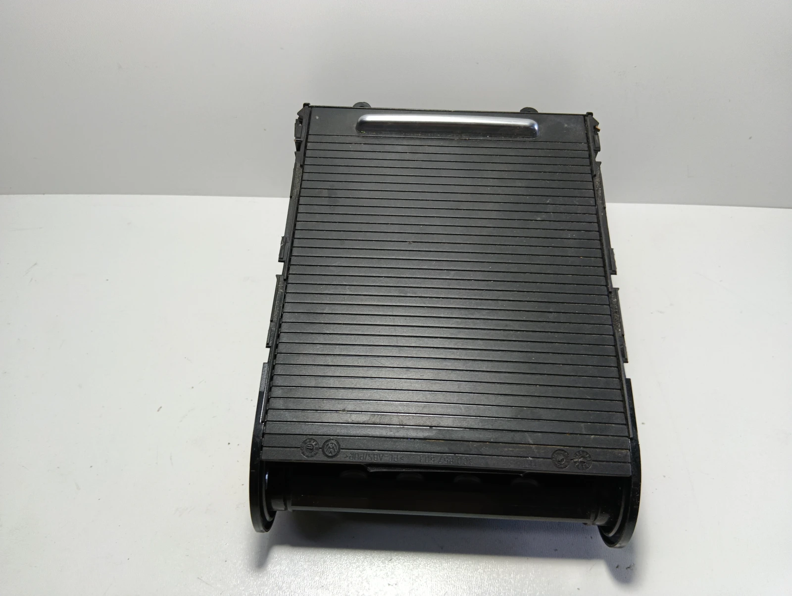 къп холдър 3C0858329H VW Passat CC