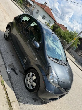 Toyota Aygo 1.0VVTI Топ състояния като нова, снимка 2