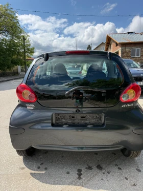 Toyota Aygo 1.0VVTI Топ състояния като нова, снимка 6