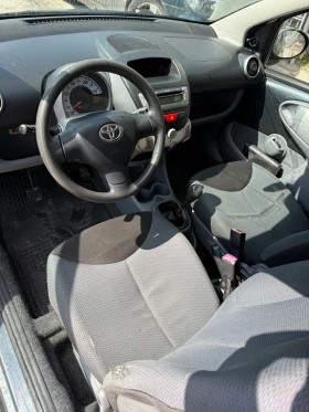 Toyota Aygo 1.0VVTI Топ състояния като нова, снимка 9