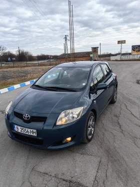 Toyota Auris, снимка 2