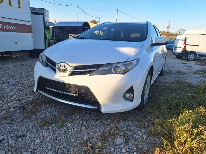 Toyota Auris, снимка 2 - Автомобили и джипове - 47600373