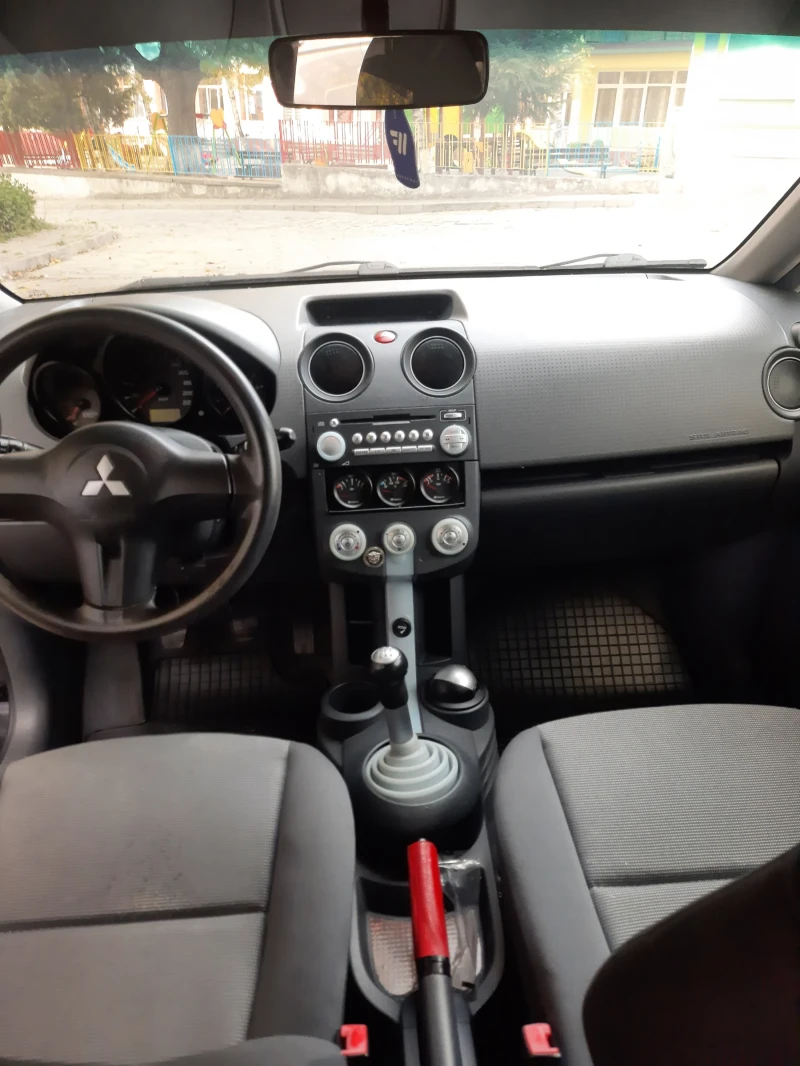 Mitsubishi Colt 1.1 75hp Клима Уникат, снимка 9 - Автомобили и джипове - 47777310