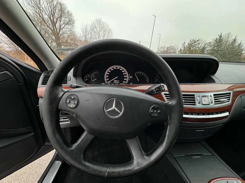 Mercedes-Benz S 320, снимка 9 - Автомобили и джипове - 48266348