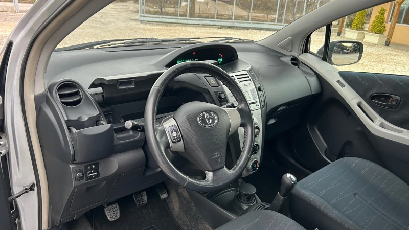 Toyota Yaris 1.0-ИТАЛИЯ-EURO4-КЛИМА, снимка 10 - Автомобили и джипове - 48724943