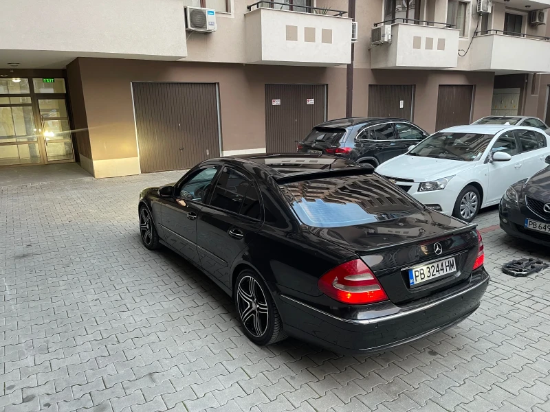 Mercedes-Benz E 280, снимка 4 - Автомобили и джипове - 49225670