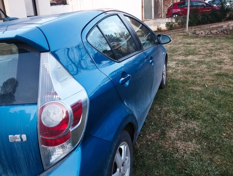 Toyota Prius  hibrid, снимка 5 - Автомобили и джипове - 50567679