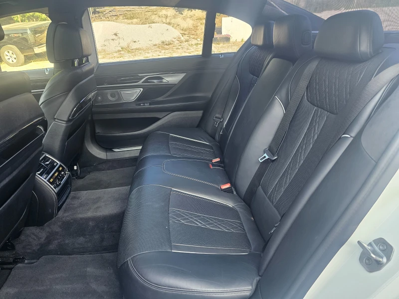 BMW 750 Li Msport, снимка 13 - Автомобили и джипове - 50714360