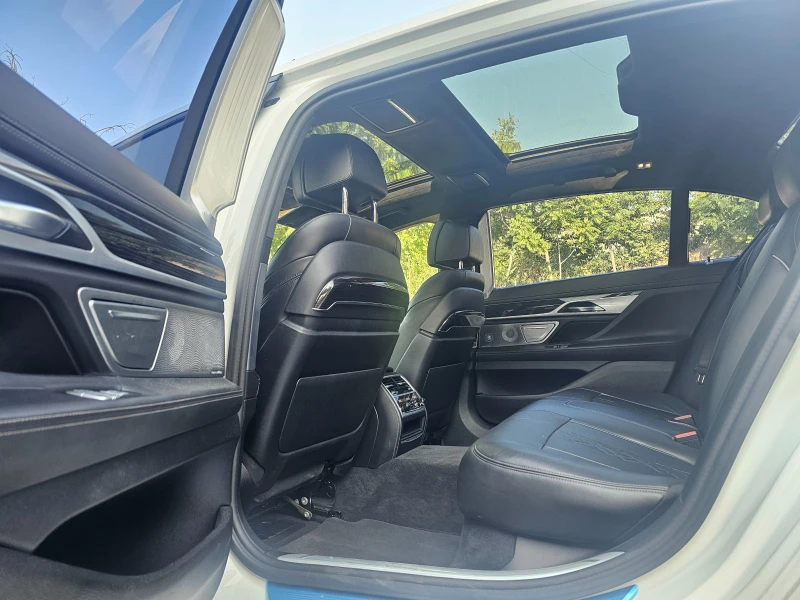 BMW 750 Li Msport, снимка 11 - Автомобили и джипове - 50714360