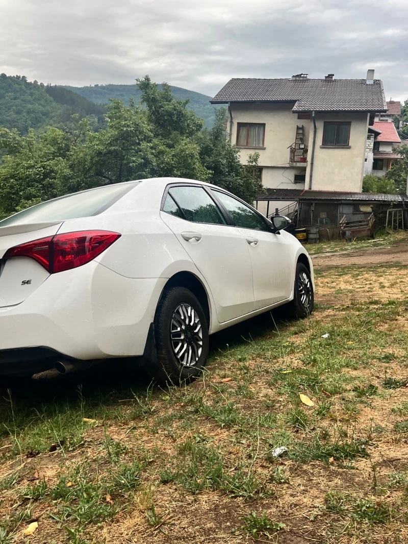 Toyota Corolla Se, снимка 9 - Автомобили и джипове - 52218075