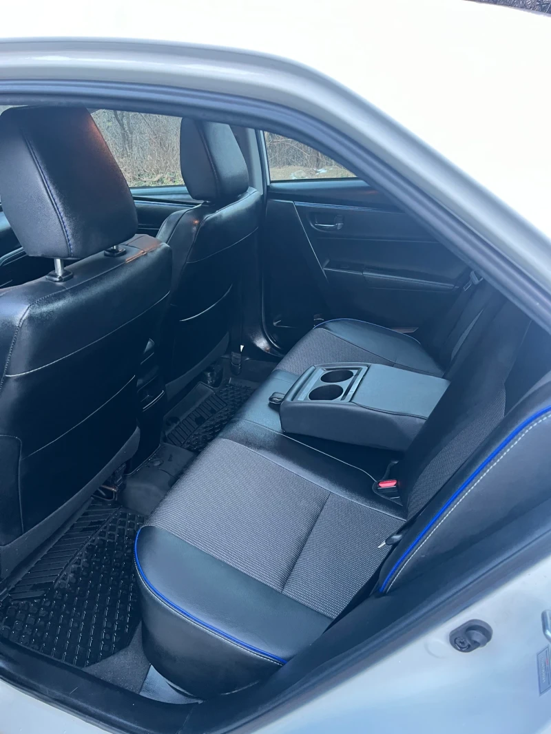 Toyota Corolla Se, снимка 15 - Автомобили и джипове - 52218075