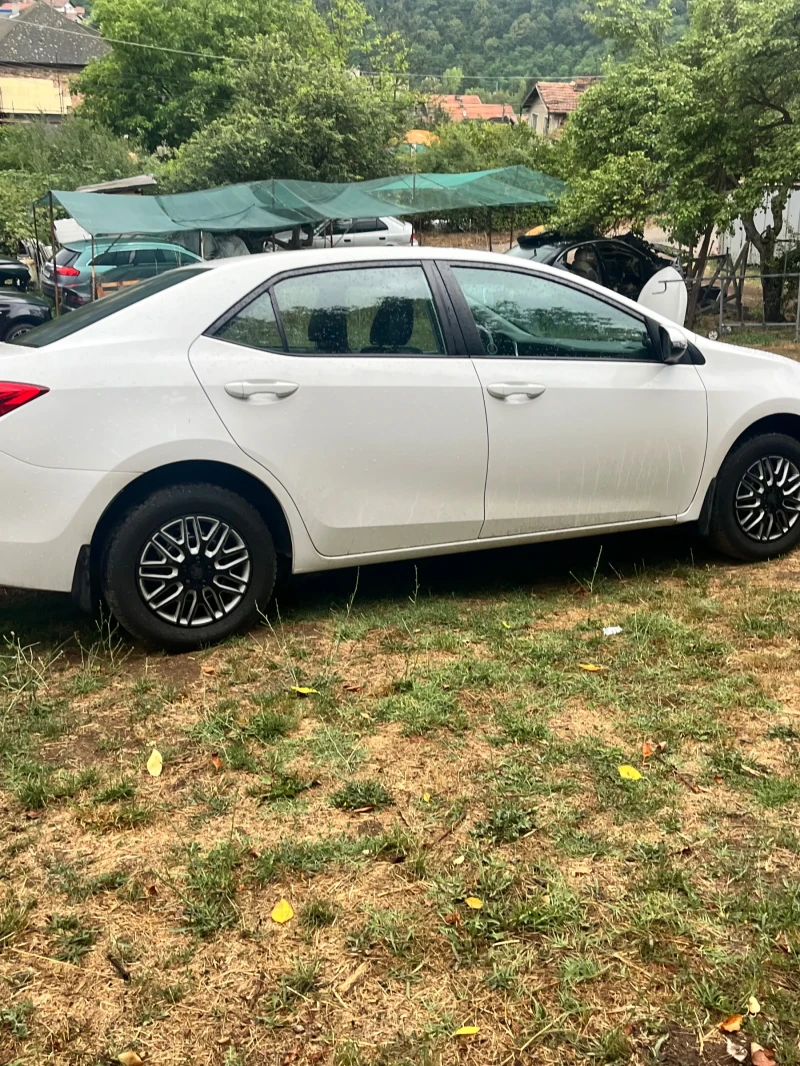 Toyota Corolla Se, снимка 7 - Автомобили и джипове - 52218075