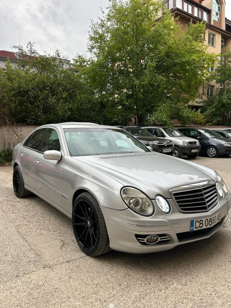 Mercedes-Benz E 320, снимка 2 - Автомобили и джипове - 52462369