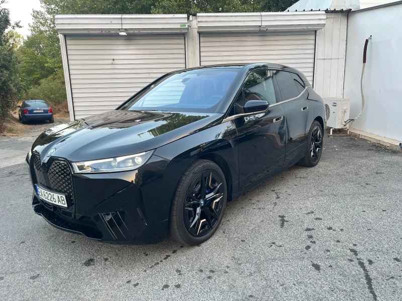 BMW iX xDrive40, снимка 3 - Автомобили и джипове - 52487557