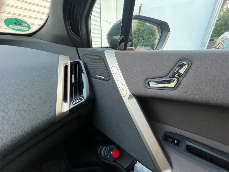 BMW iX xDrive40, снимка 14 - Автомобили и джипове - 52487557