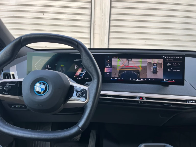 BMW iX xDrive40, снимка 12 - Автомобили и джипове - 52487557