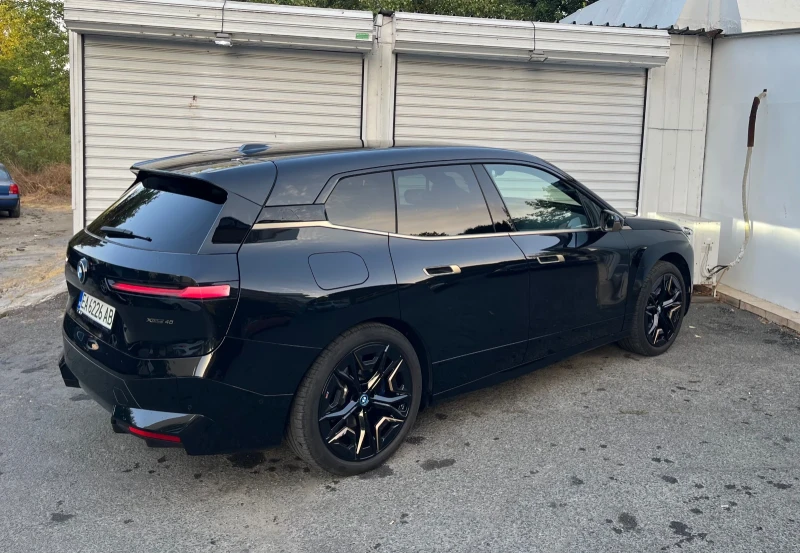 BMW iX xDrive40, снимка 5 - Автомобили и джипове - 52487557
