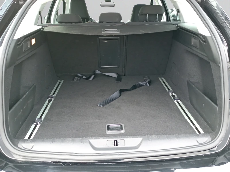 Peugeot 308 SW New Line UP ALLURE 1, 5 BlueHDi 130 BVM6, снимка 9 - Автомобили и джипове - 53098910