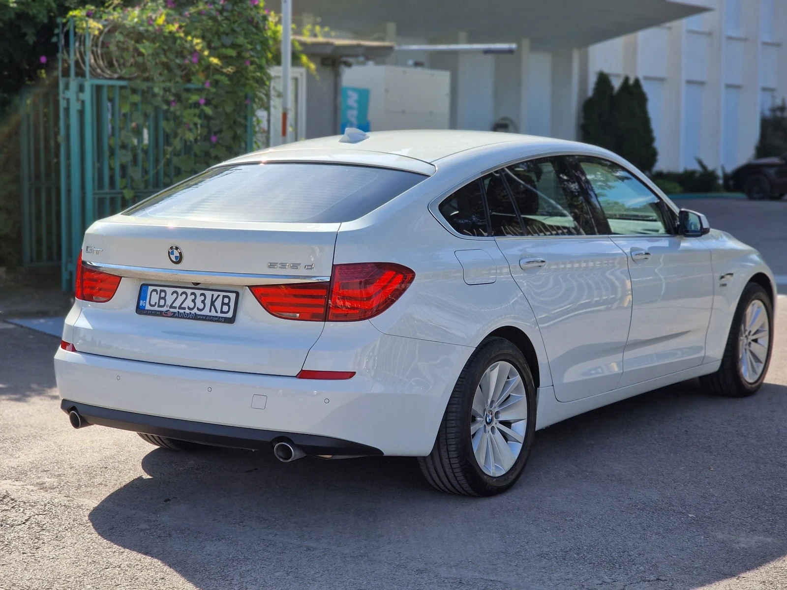 BMW 5 Gran Turismo 535d Xdrive  - изображение 4