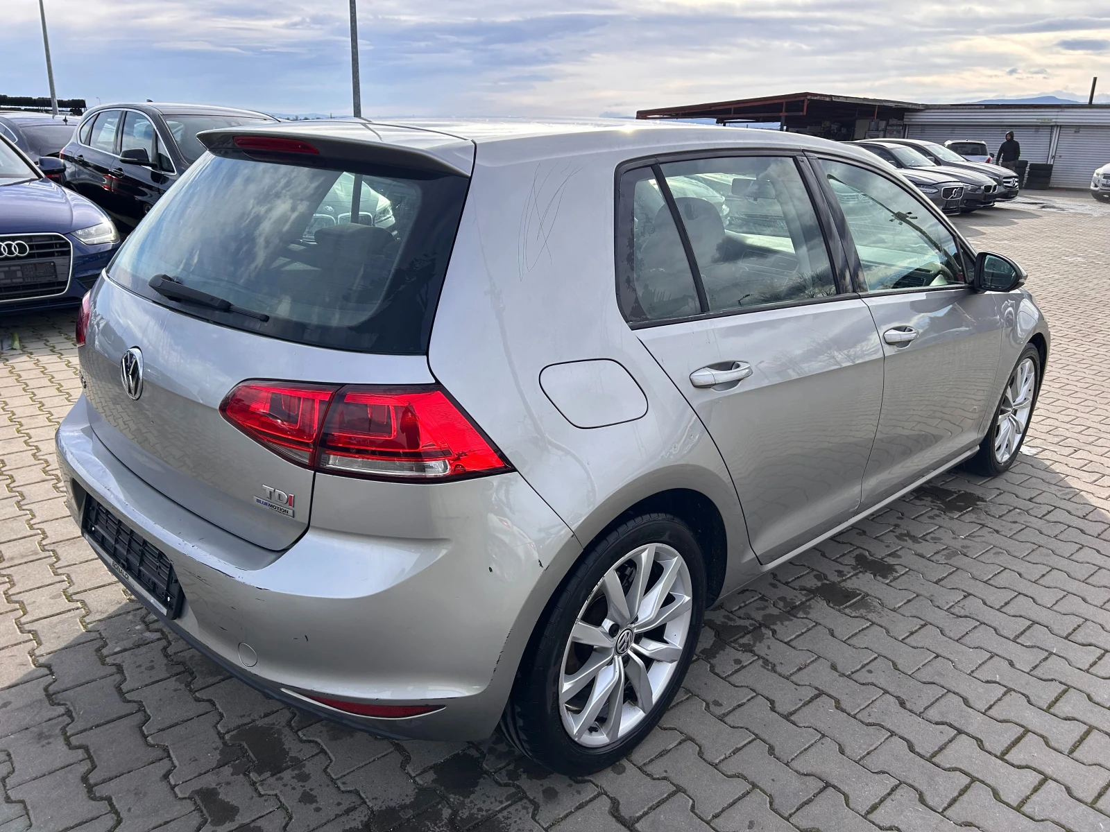 VW Golf 1.6TDI NAVI EURO 5 - изображение 6