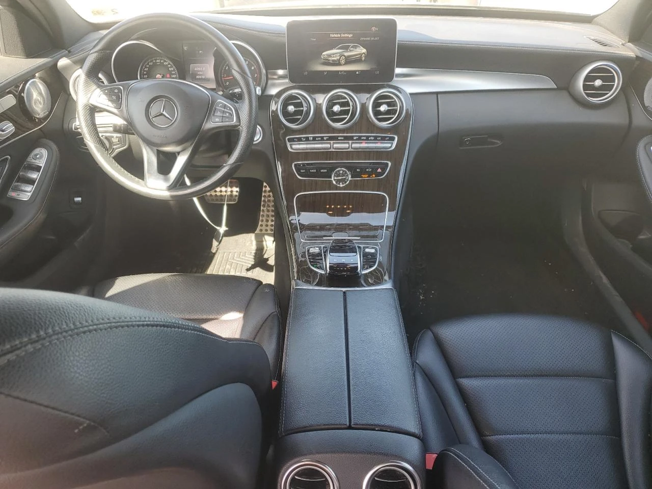Mercedes-Benz C 300 4MATIC * Възможност за Лизинг*  - изображение 8