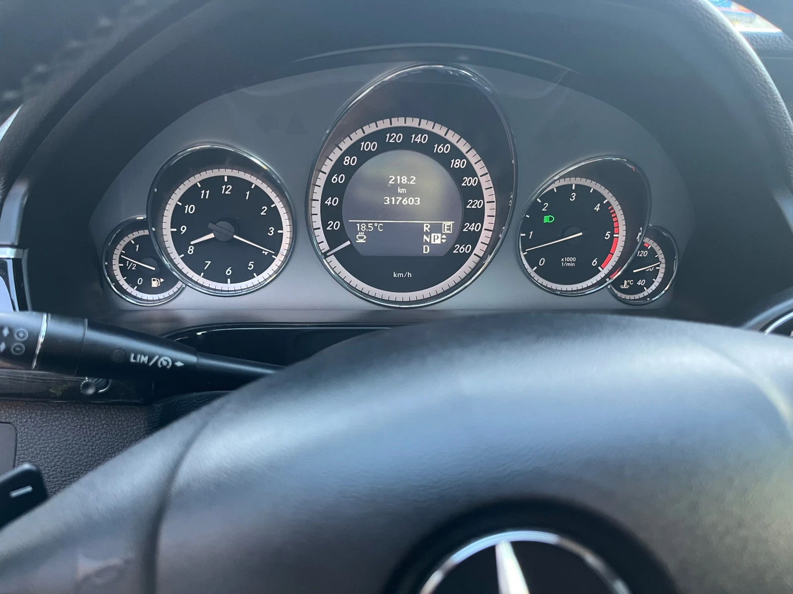 Mercedes-Benz E 350 3.5 CDI 4 MATIC - изображение 6