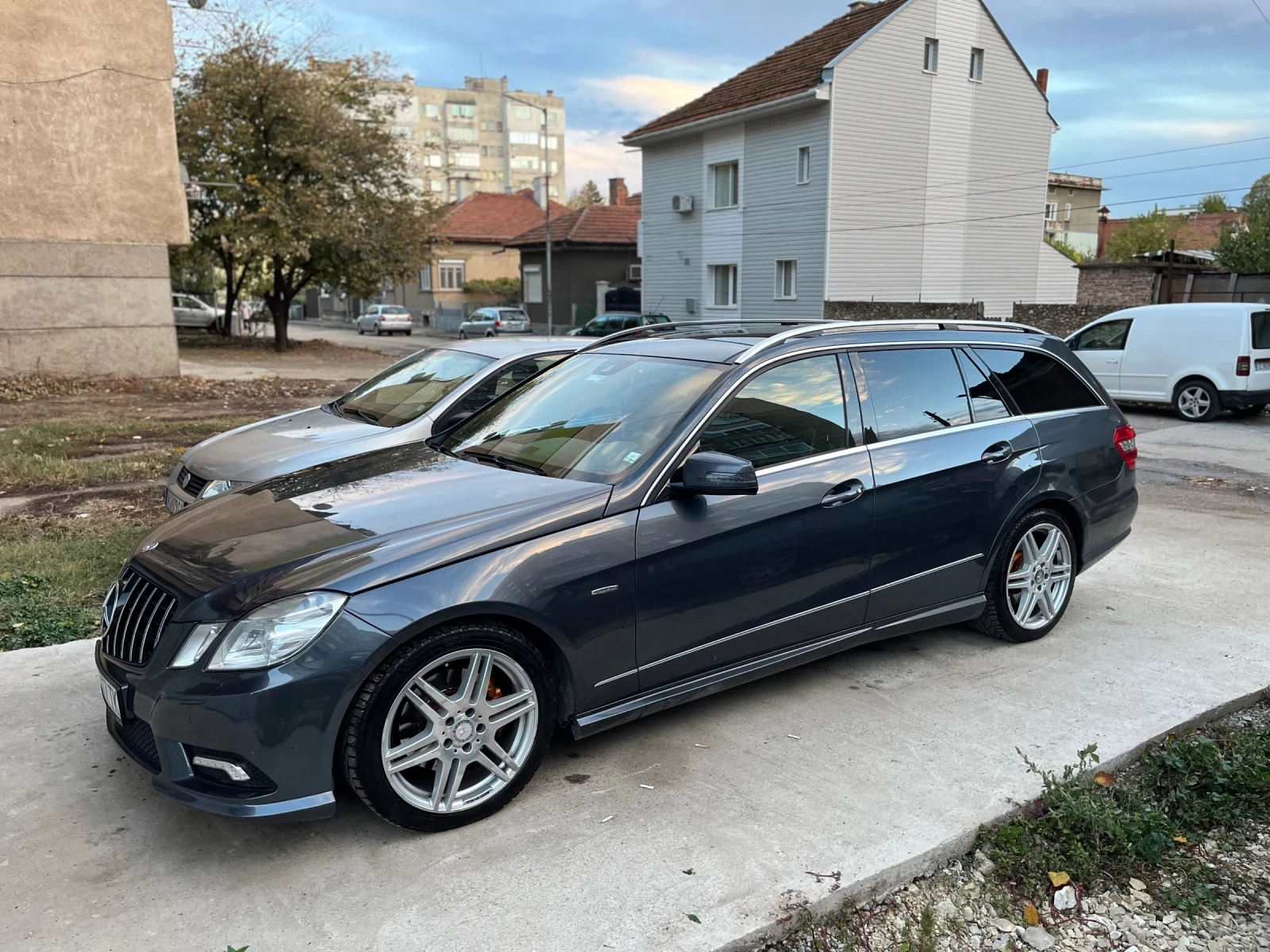 Mercedes-Benz E 350 3.5 CDI 4 MATIC | Mobile.bg — изображение 17