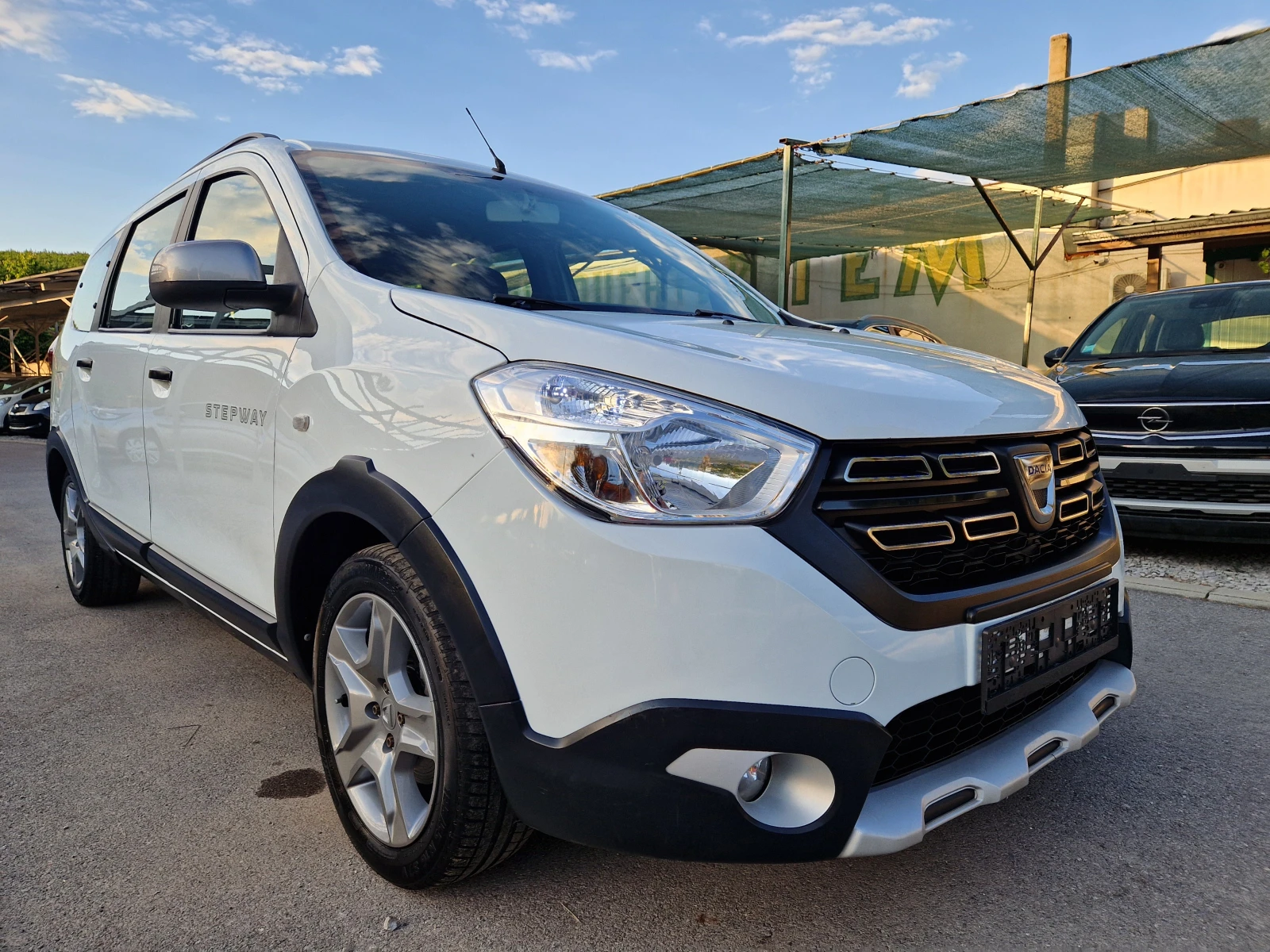 Dacia Lodgy STEPWAY 1.5DCI 6+ 1 - изображение 3