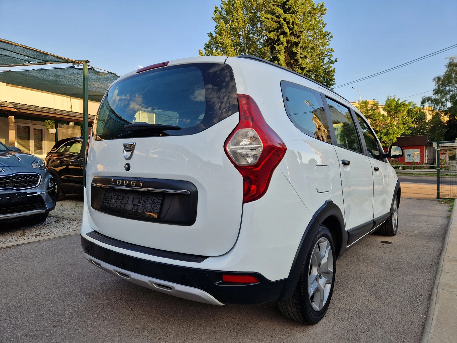 Dacia Lodgy STEPWAY 1.5DCI 6+ 1 - изображение 8