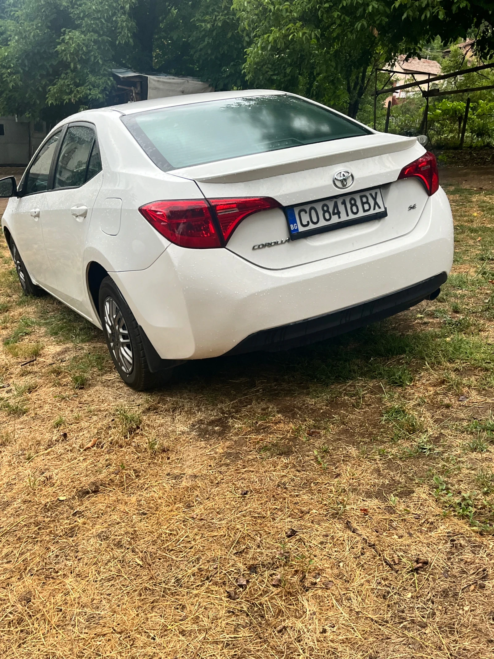 Toyota Corolla Se - изображение 8
