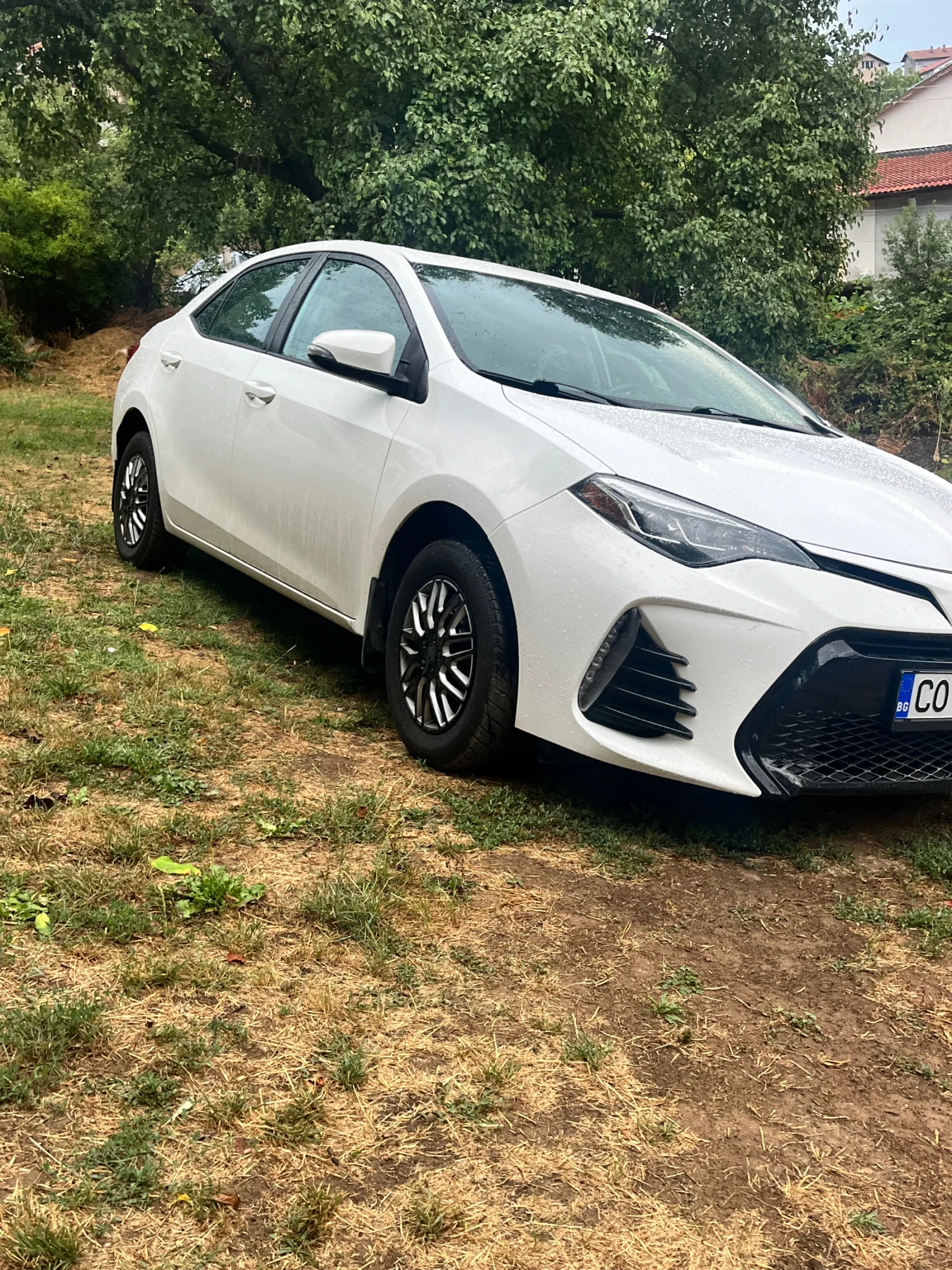 Toyota Corolla Se - изображение 4