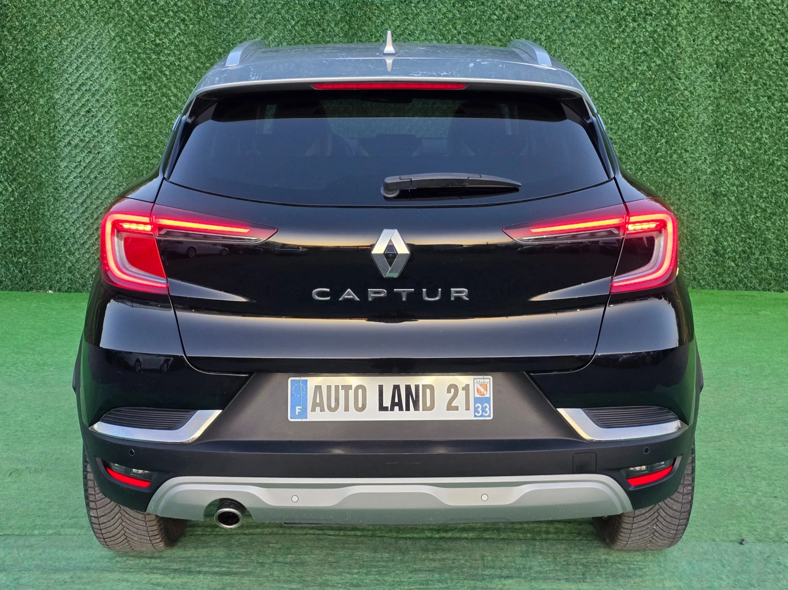 Renault Captur 1.3TCe* 140кс* INTENS* 69000км - изображение 8