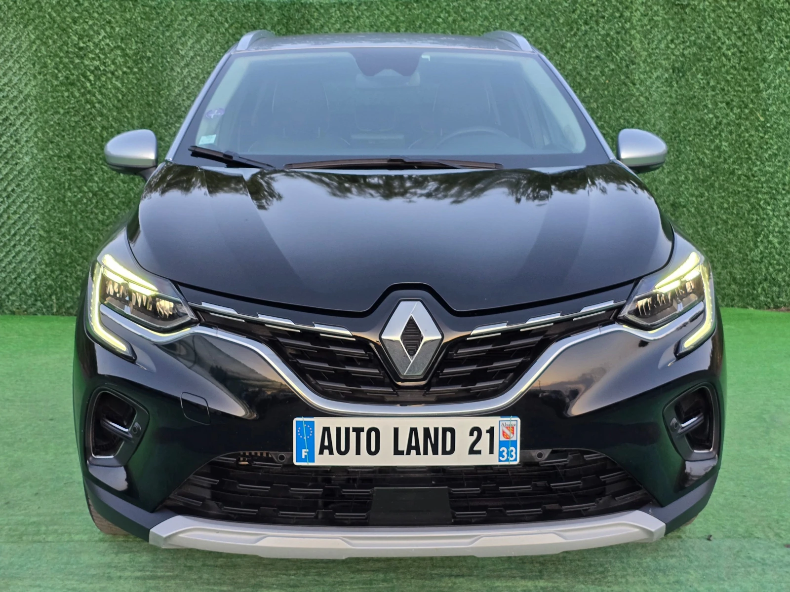 Renault Captur 1.3TCe* 140кс* INTENS* 69000км - изображение 2
