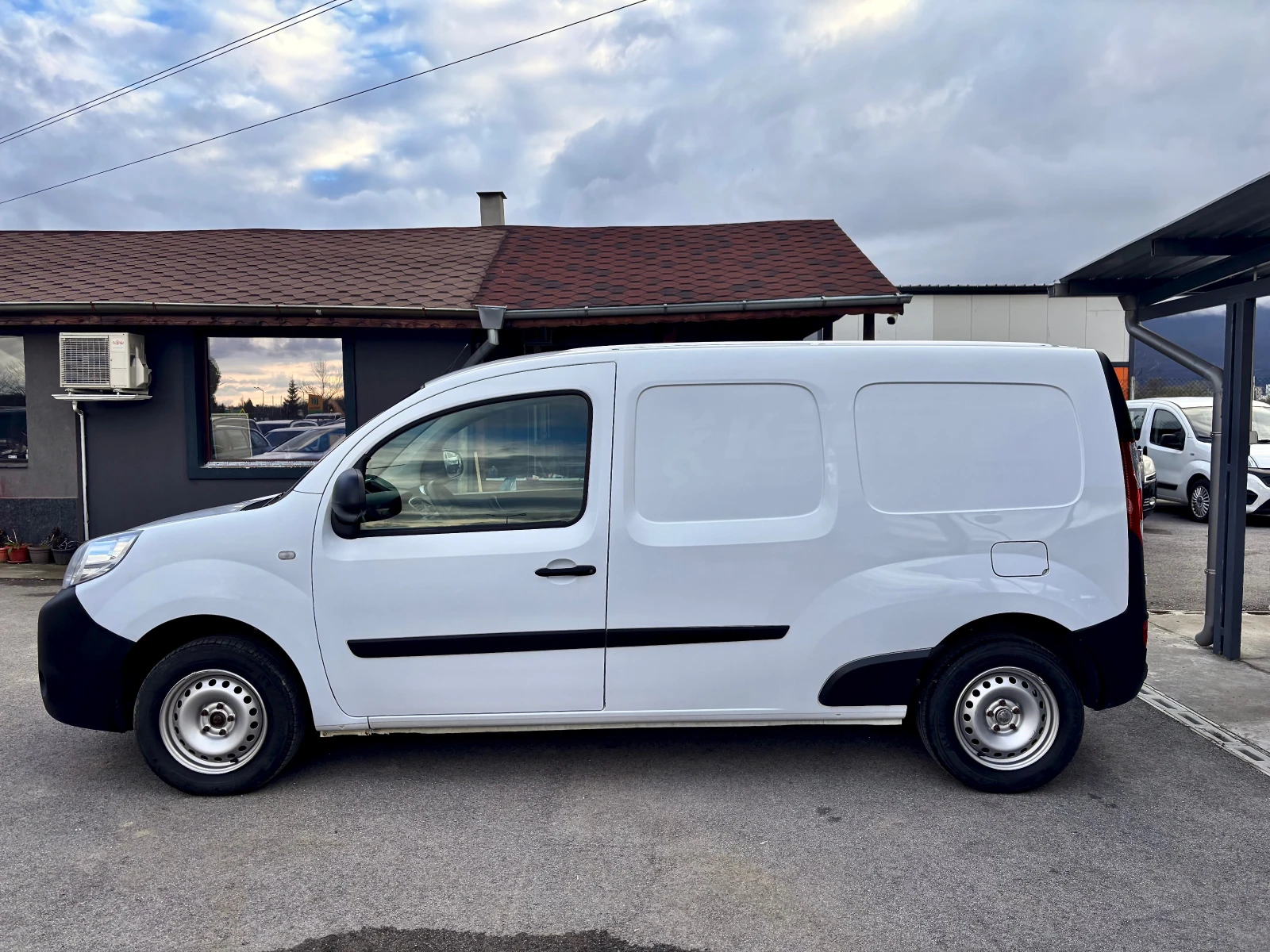 Renault Kangoo, снимка 5 - Автомобили и джипове - 54135009