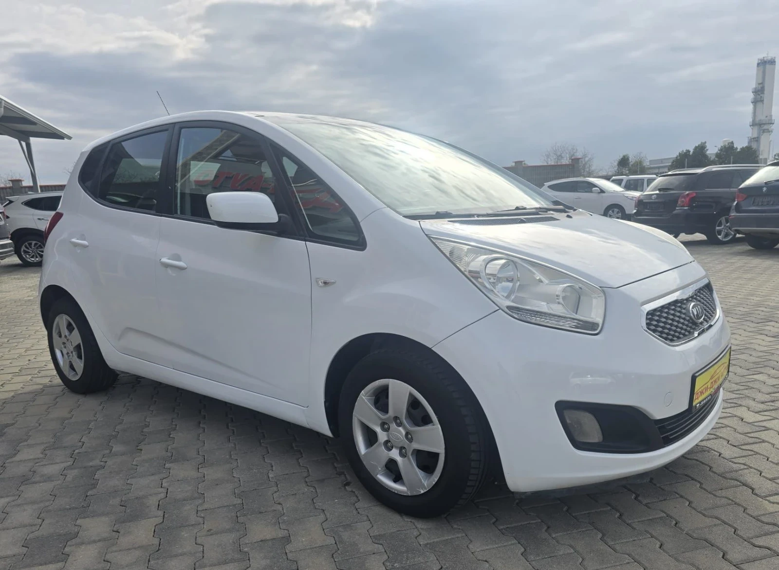 Kia Venga 1.4CRDI, снимка 3 - Автомобили и джипове - 54234833