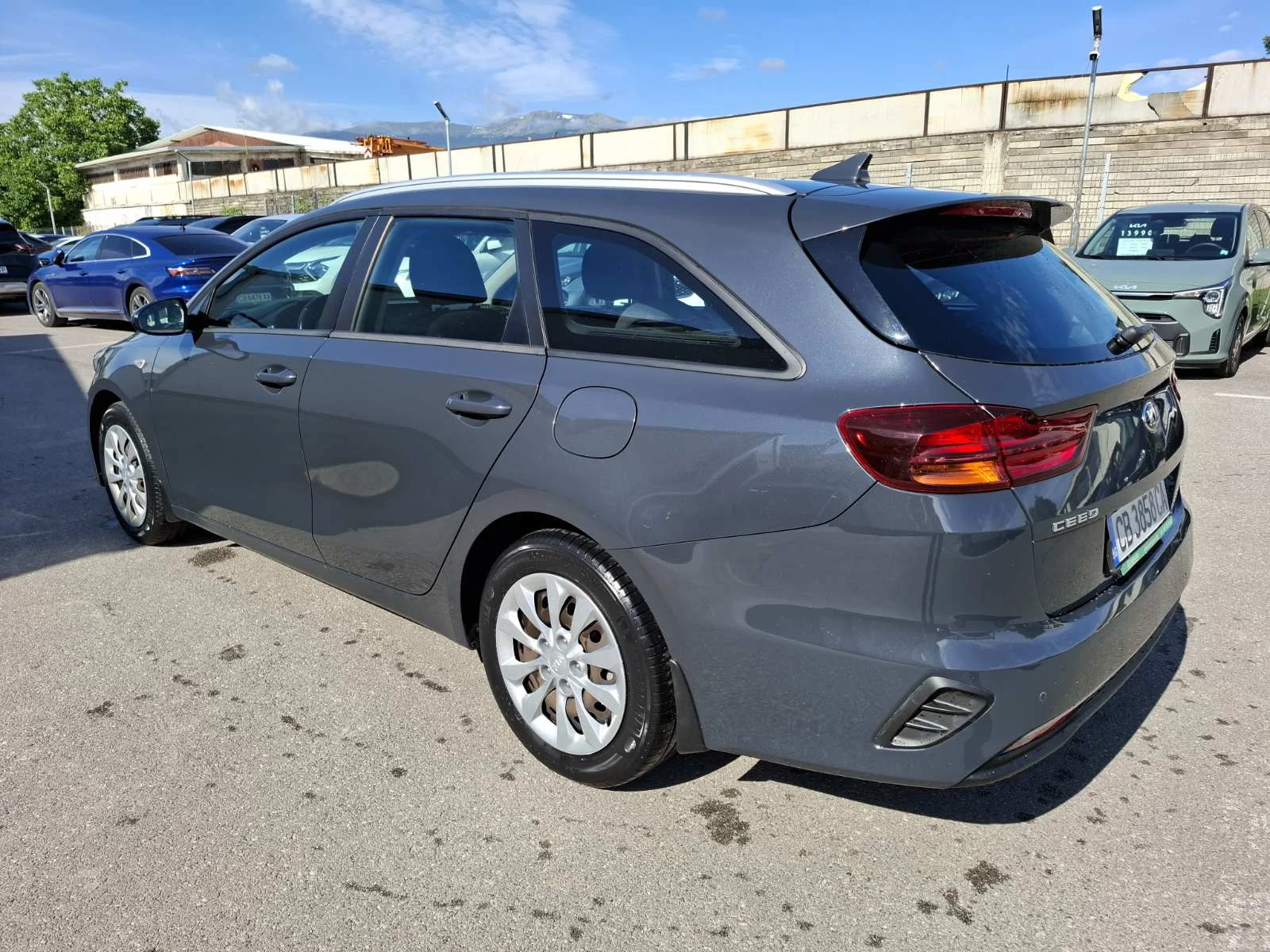 Kia Ceed 1.6 crdi SW Гаранция, снимка 6 - Автомобили и джипове - 54960639