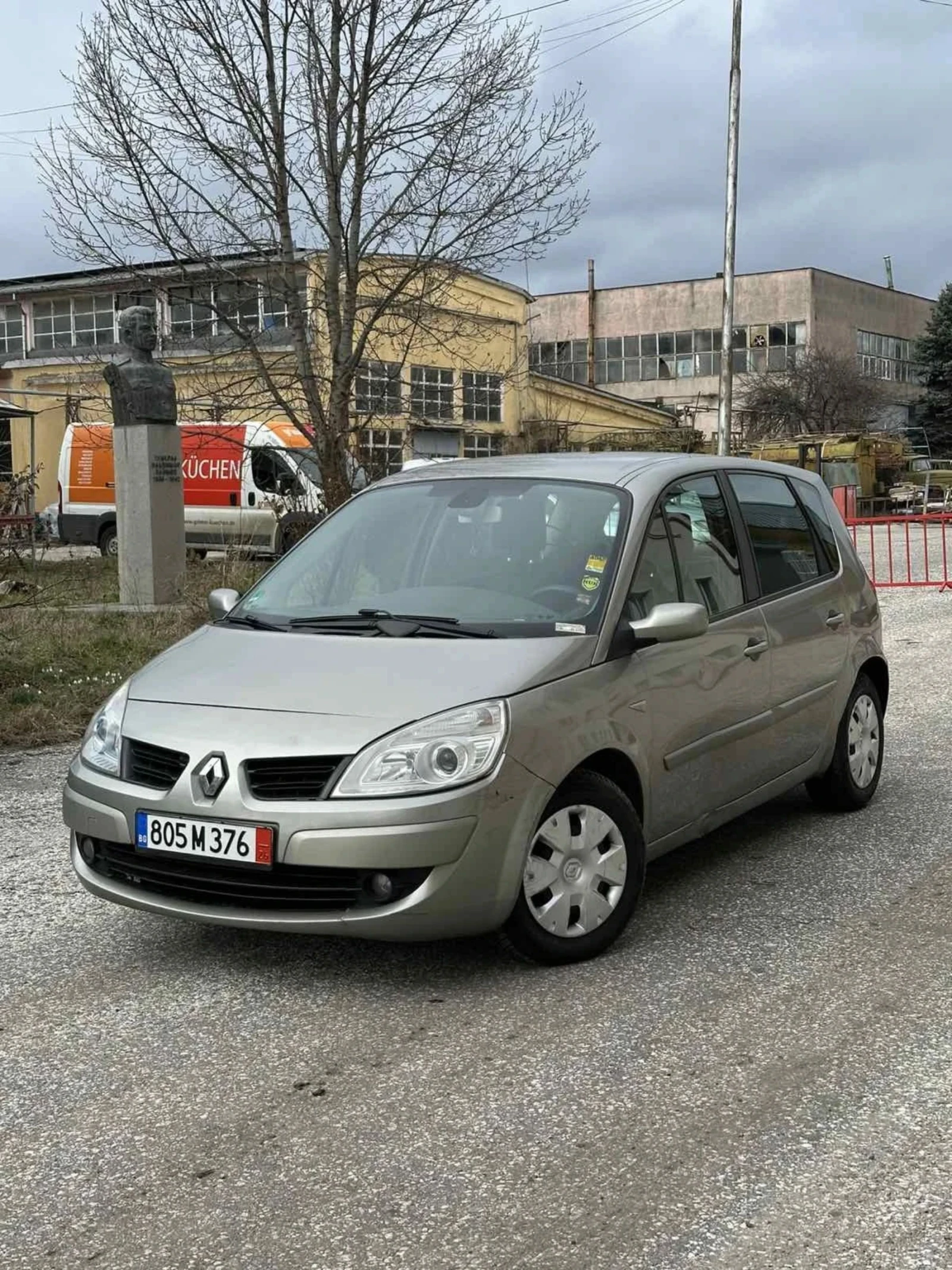 Renault Scenic, снимка 2 - Автомобили и джипове - 55009060