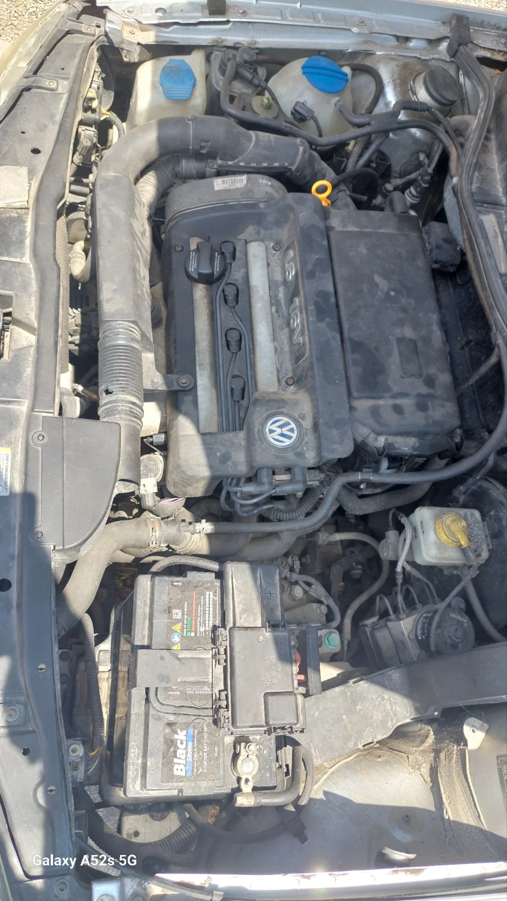 VW Bora 1, 6, снимка 9 - Автомобили и джипове - 55051820