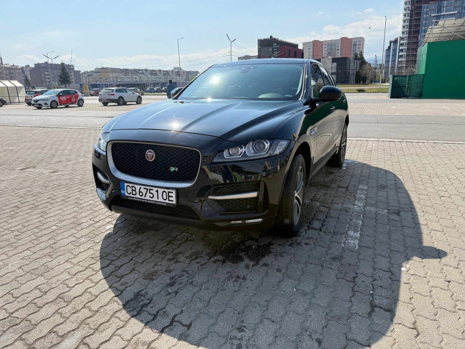 Jaguar E-pace R-Dynamic, снимка 7 - Автомобили и джипове - 55092289