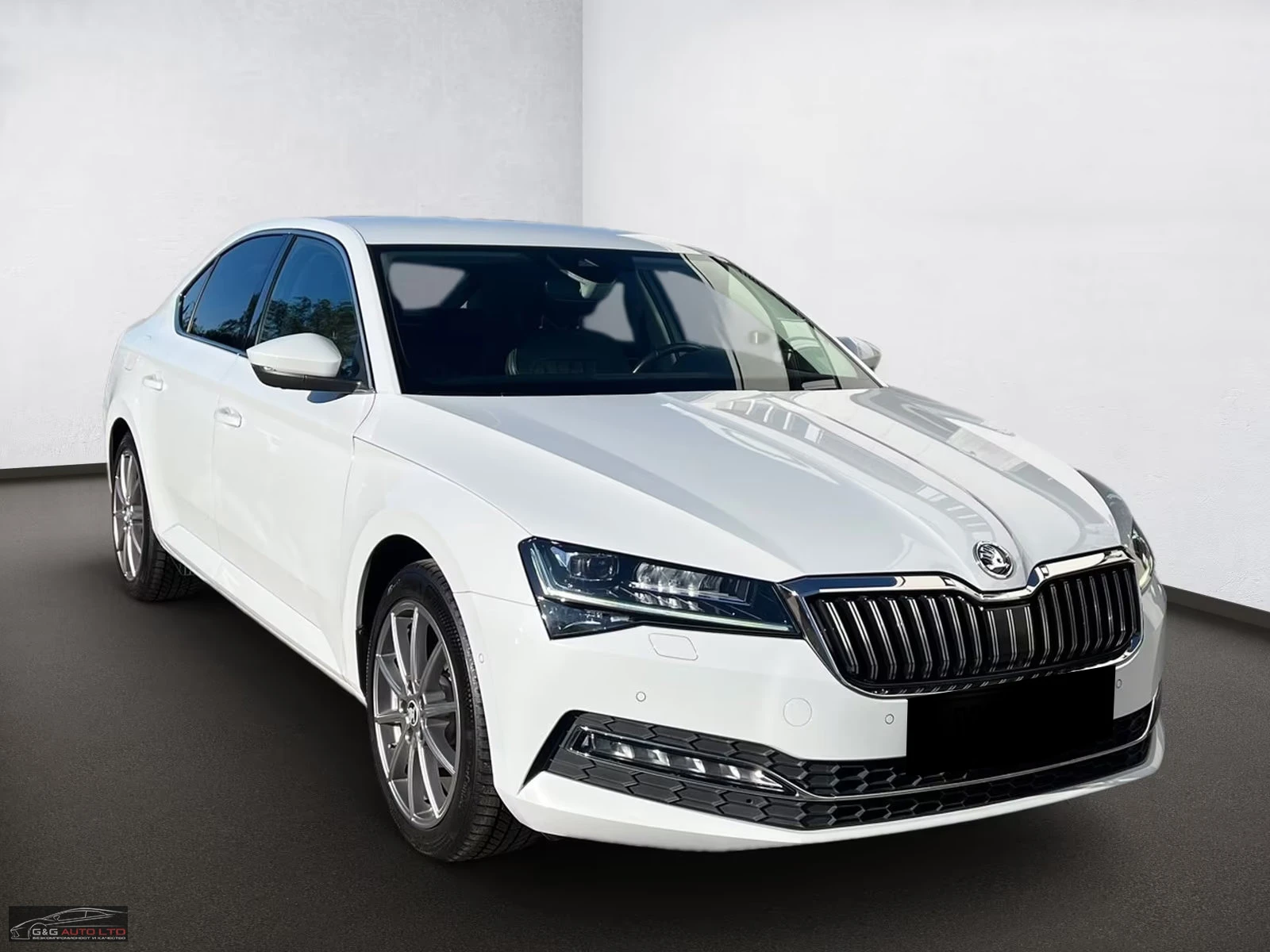 Skoda Superb 2.0/LIMITED EDITION/4X4/NAVI/ACC/KLESS/360/574z, снимка 7 - Автомобили и джипове - 55222216