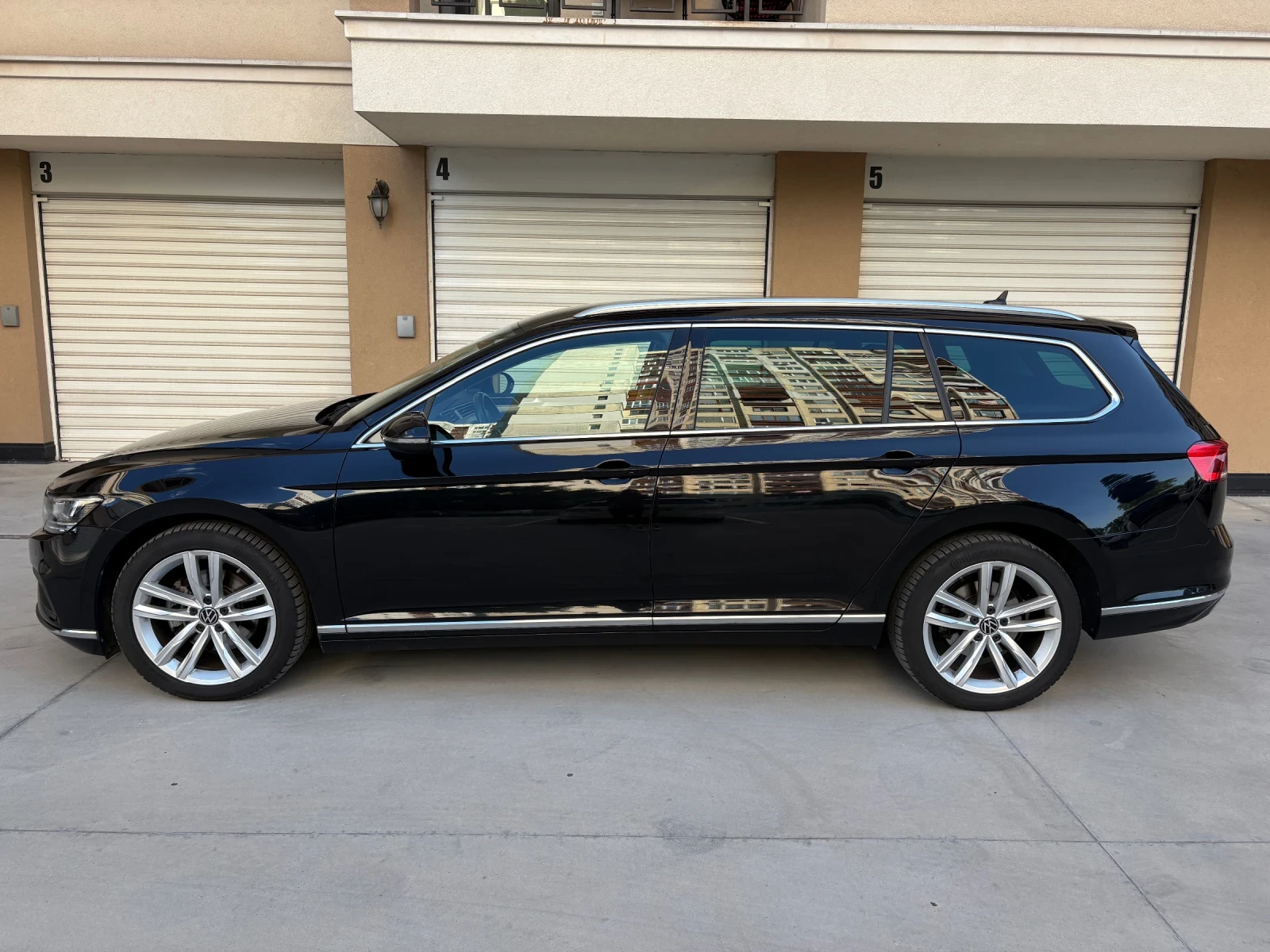 VW Passat Elegance, Digital, Камера, Сервизна История, снимка 7 - Автомобили и джипове - 55545033