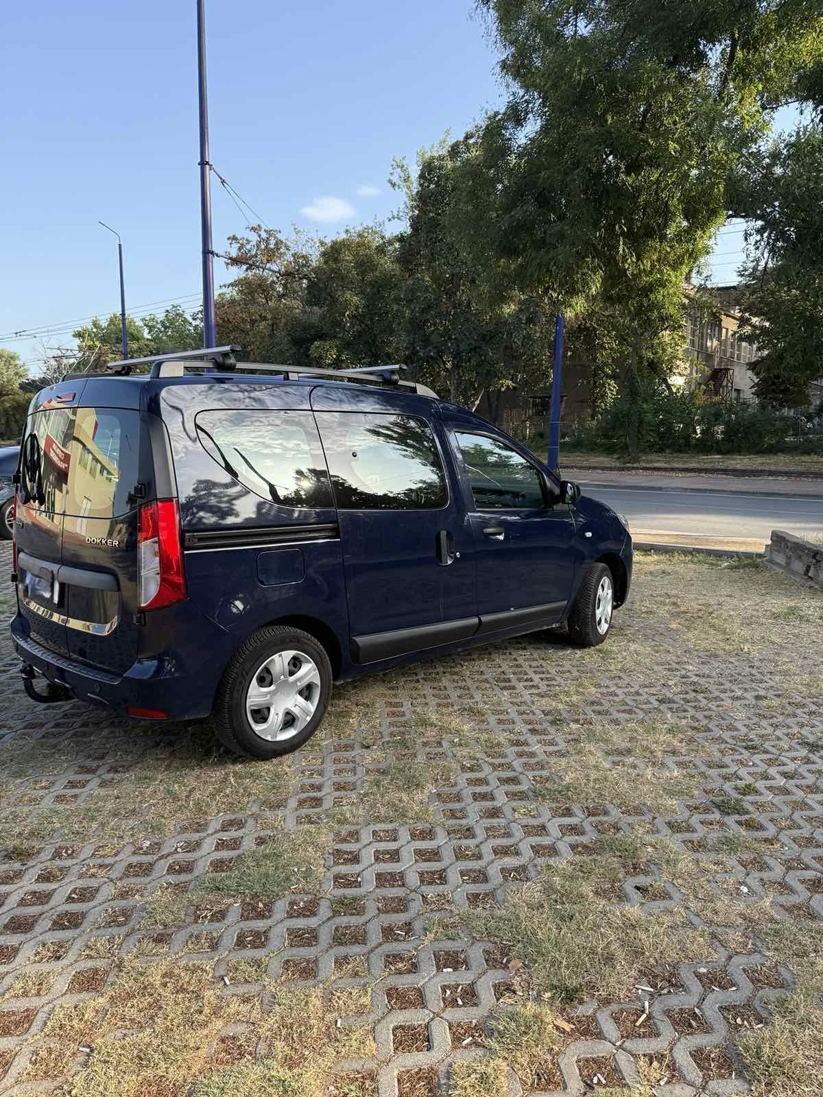 Dacia Dokker 1.6, снимка 3 - Автомобили и джипове - 56007532