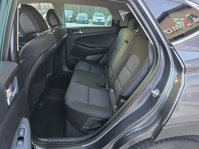 Hyundai Tucson 1.7D, Камера, Подгрев, Лед, Нави, Евро 6!, снимка 10 - Автомобили и джипове - 52770912