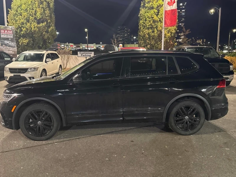 VW Tiguan * Comfortline R Line Black Edition * CARFAX * БЕЗ , снимка 2 - Автомобили и джипове - 52951894