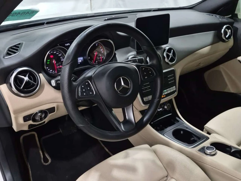 Mercedes-Benz GLA * 250 * CARFAX * ЦЕНА ДО БГ, снимка 7 - Автомобили и джипове - 53524565