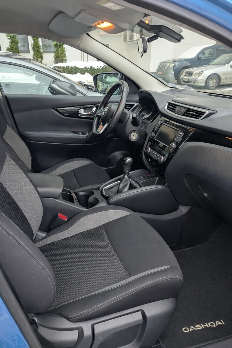 Nissan Qashqai 1.3i 140hp - Accenta, снимка 6 - Автомобили и джипове - 53585099