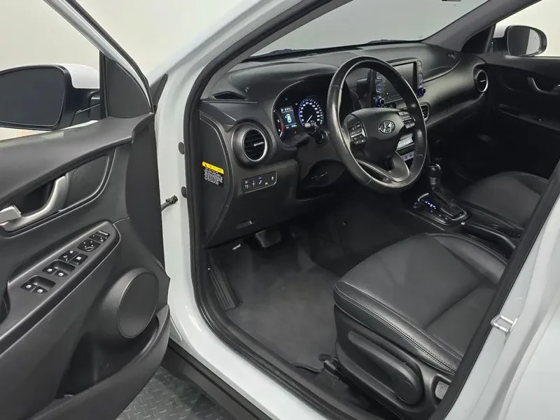 Hyundai Kona 1.6, снимка 10 - Автомобили и джипове - 54639993