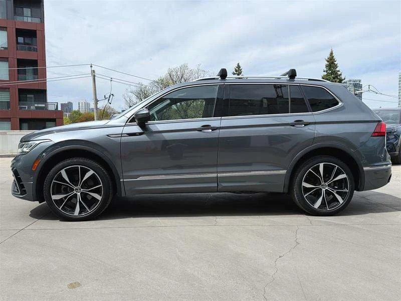 VW Tiguan ПАНОРАМА / КОЖА / R LINE / ЦЕНА ДО БГ , снимка 3 - Автомобили и джипове - 54989263