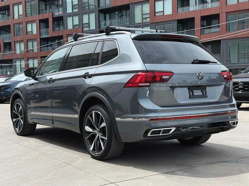 VW Tiguan ПАНОРАМА / КОЖА / R LINE / ЦЕНА ДО БГ , снимка 4 - Автомобили и джипове - 54989263